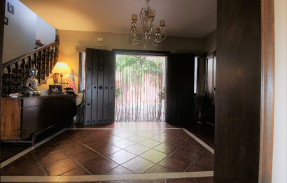 Resale - House - Detached Villa - Estepona - New Golden Mile