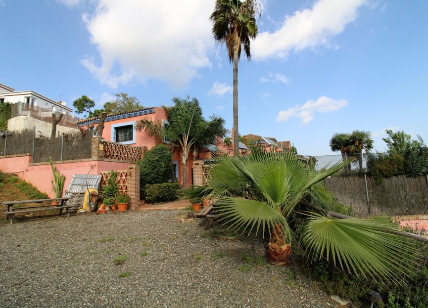 Resale - House - Detached Villa - Estepona - New Golden Mile