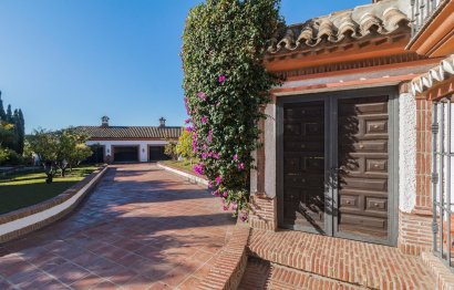 Reventa - House - Detached Villa - Marbella - Costabella