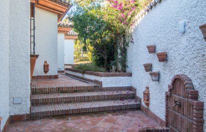 Reventa - House - Detached Villa - Marbella - Costabella