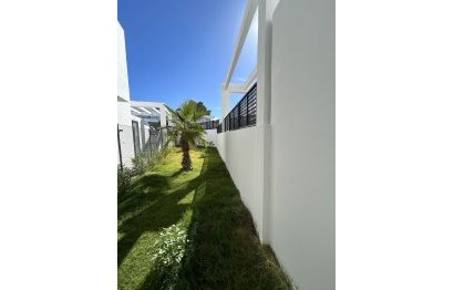 Resale - House - Detached Villa - Marbella - Río Real