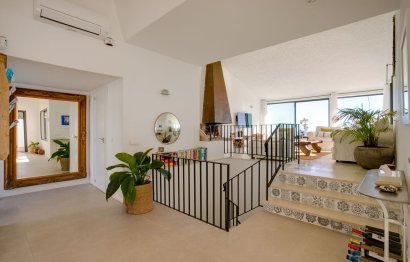 Resale - House - Detached Villa - Estepona - Estepona Centro