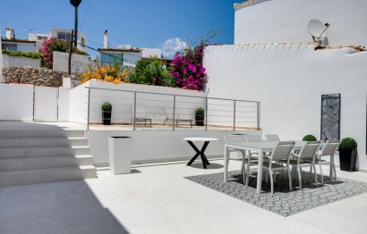 Resale - House - Detached Villa - Estepona - Estepona Centro