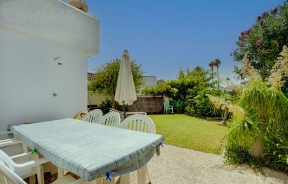 Resale - House - Detached Villa - Estepona - Estepona Centro