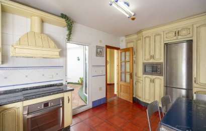 Resale - House - Detached Villa - Marbella - Marbella Centro