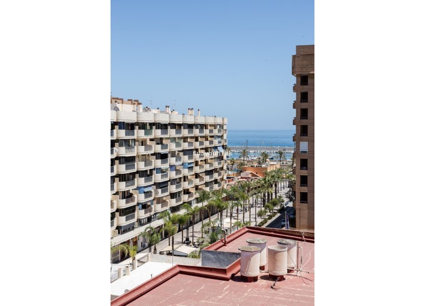 Resale - Apartment - Middle Floor Apartment - Fuengirola - Fuengirola Centro