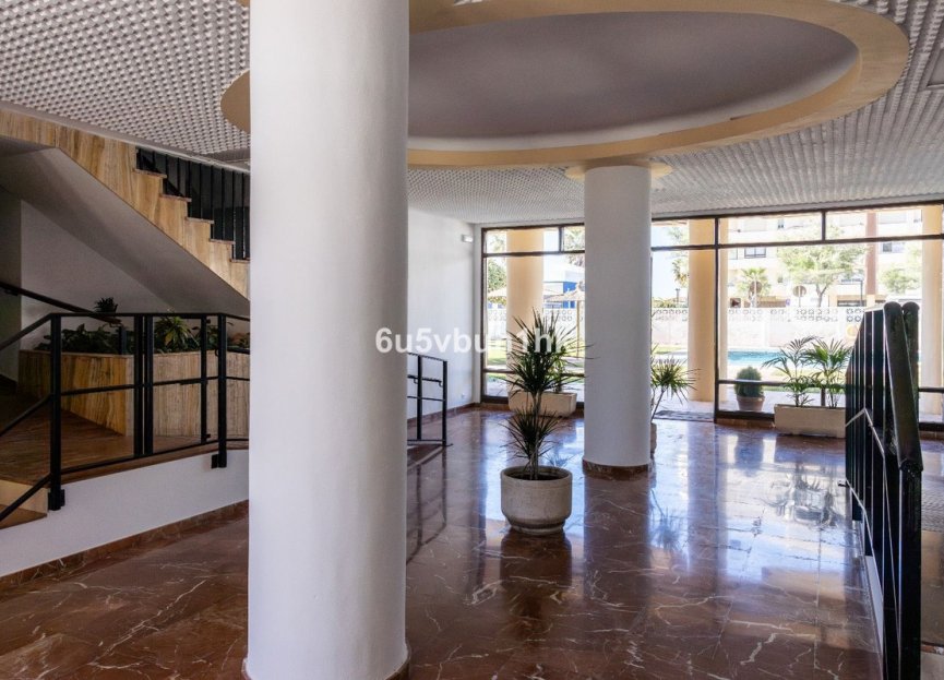 Resale - Apartment - Middle Floor Apartment - Fuengirola - Fuengirola Centro