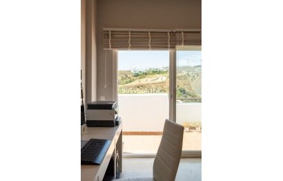 Reventa - Apartment - Middle Floor Apartment - Estepona - Estepona Centro