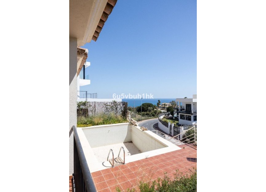 Resale - House - Detached Villa - Benalmádena - Benalmadena Centro