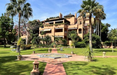 Resale - Apartment - Middle Floor Apartment - Marbella - Guadalmina Baja