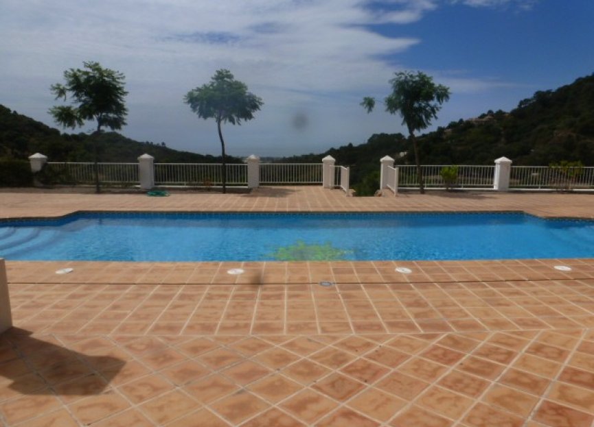 Resale - House - Detached Villa - Benahavís - Benahavís Centro