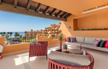 Resale - Apartment - Middle Floor Apartment - Estepona - New Golden Mile