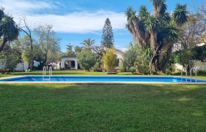 Resale - House - Detached Villa - Marbella - Puerto Banús