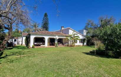 Resale - House - Detached Villa - Marbella - Puerto Banús