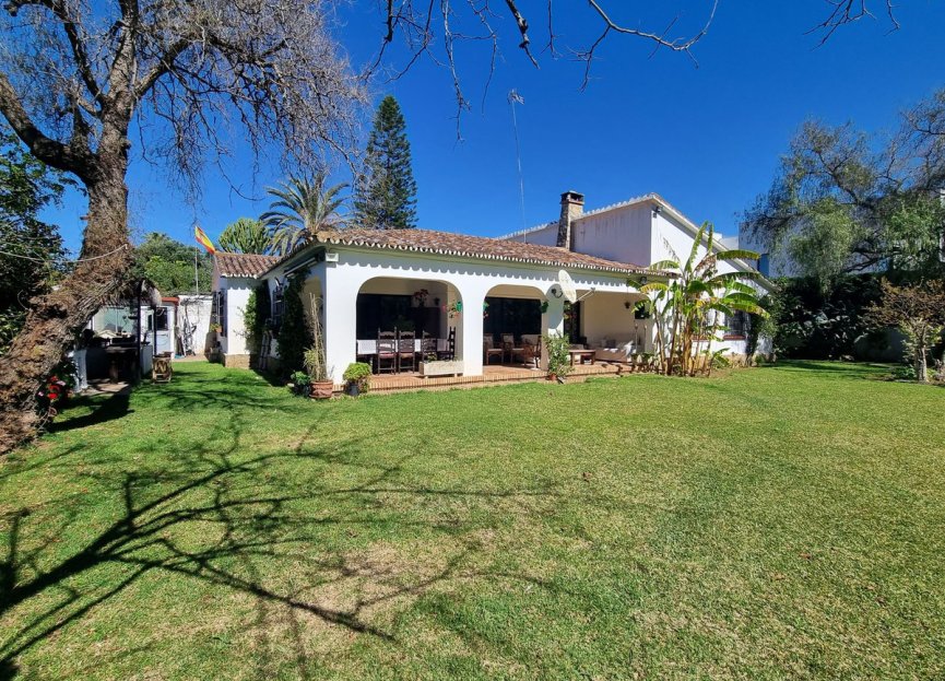 Resale - House - Detached Villa - Marbella - Puerto Banús