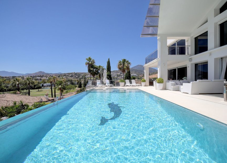 Resale - House - Detached Villa - Marbella - Nueva Andalucia