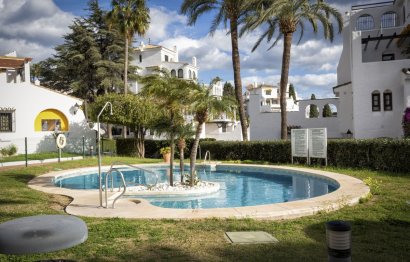 Resale - Apartment - Ground Floor Apartment - Marbella - Nueva Andalucia