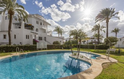 Resale - Apartment - Ground Floor Apartment - Marbella - Nueva Andalucia