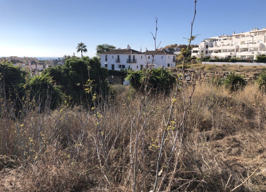 Reventa - Plot - Residential Plot - Estepona - Selwo