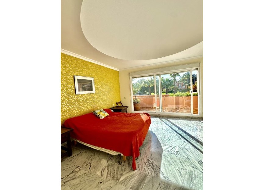 Resale - Apartment - Penthouse - Marbella - Guadalmina Baja