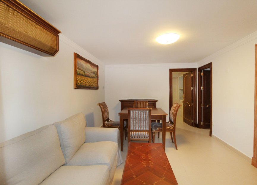 Resale - House - Detached Villa - Marbella - Guadalmina Baja