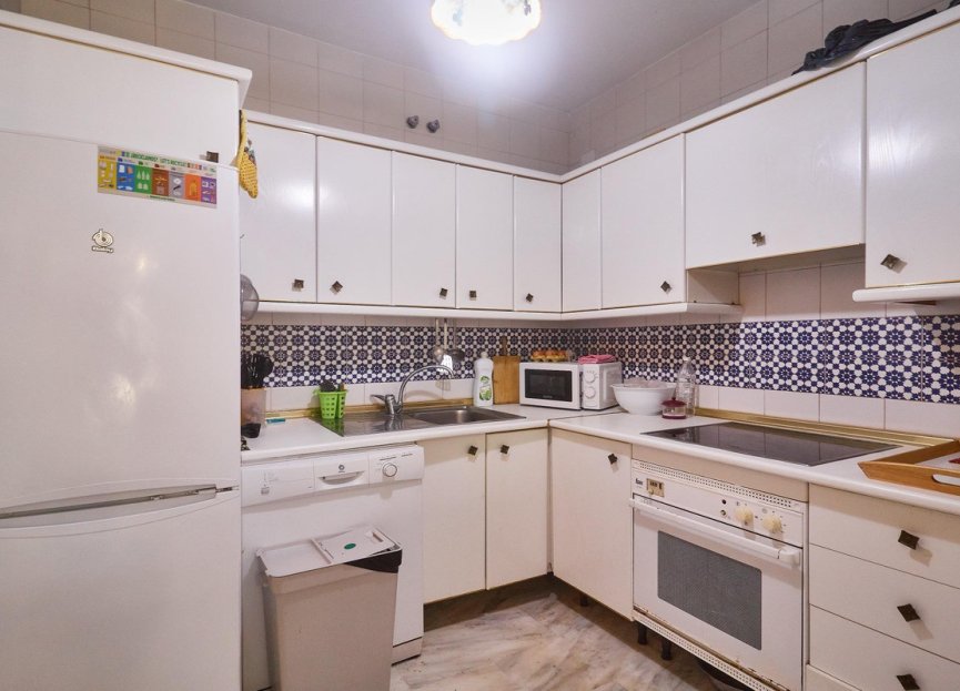 Resale - Apartment - Middle Floor Apartment - Fuengirola - Fuengirola Centro