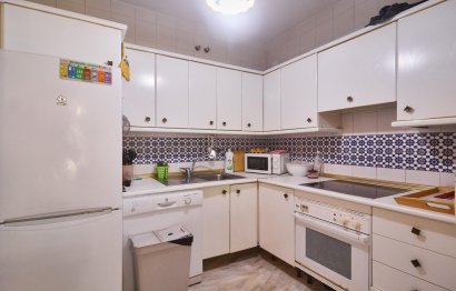 Resale - Apartment - Middle Floor Apartment - Fuengirola - Fuengirola Centro