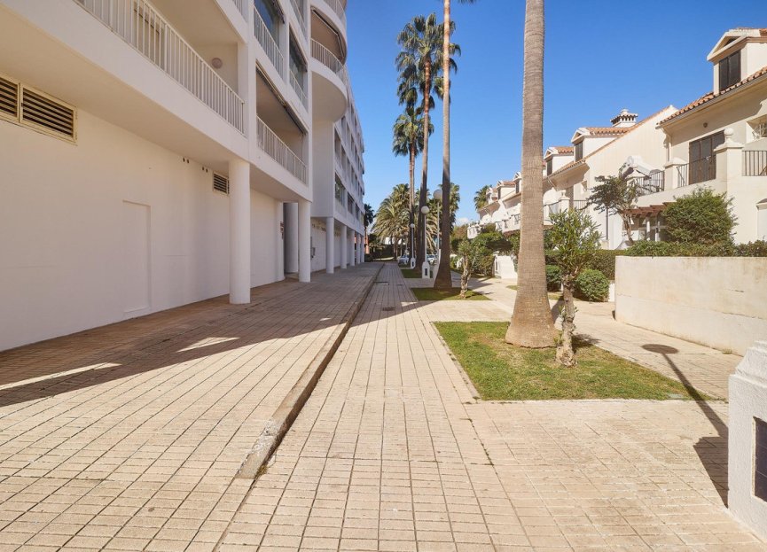 Resale - Apartment - Middle Floor Apartment - Fuengirola - Fuengirola Centro