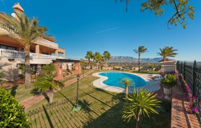 Resale - House - Detached Villa - Mijas - La Cala De Mijas