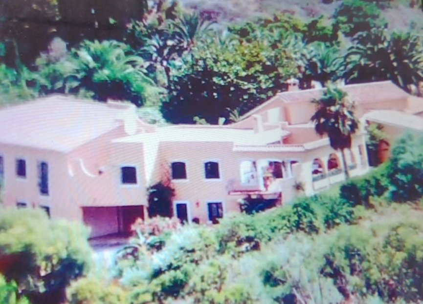 Resale - House - Detached Villa - Benahavís - Benahavís Centro