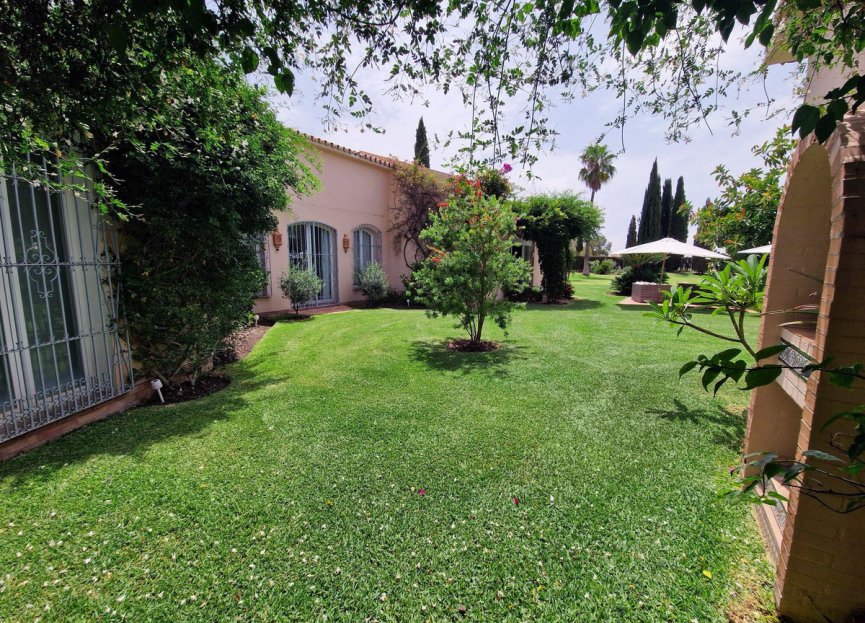 Resale - House - Detached Villa - Benahavís - Benahavís Centro