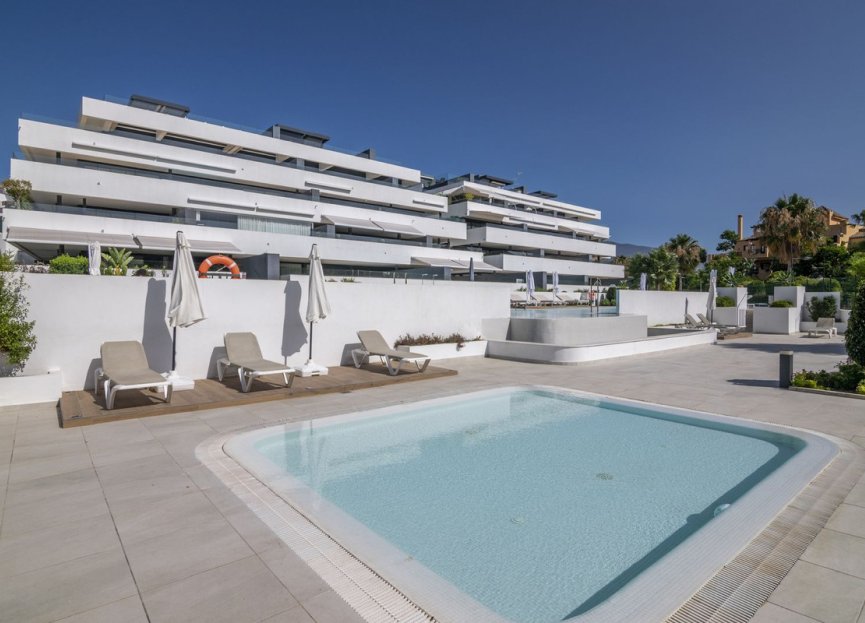 Resale - Apartment - Ground Floor Apartment - Estepona - New Golden Mile