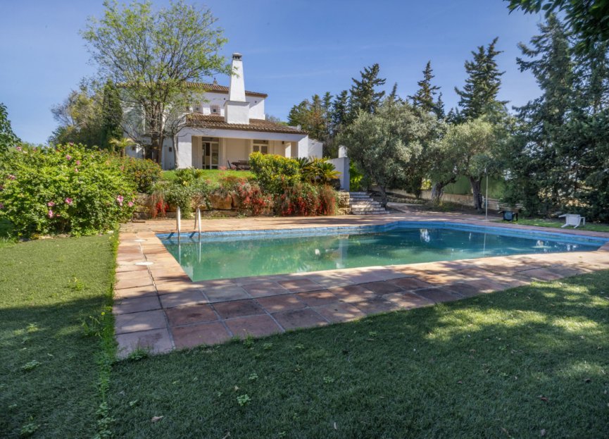 Resale - House - Finca - Cortijo - Estepona - New Golden Mile