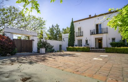 Resale - House - Finca - Cortijo - Estepona - New Golden Mile