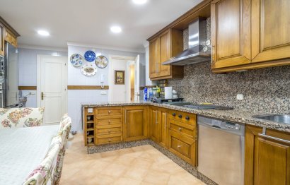 Reventa - House - Detached Villa - Estepona - Estepona Centro