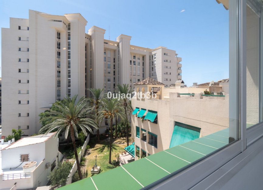 Resale - Apartment - Top Floor Apartment - Marbella - Marbella Centro