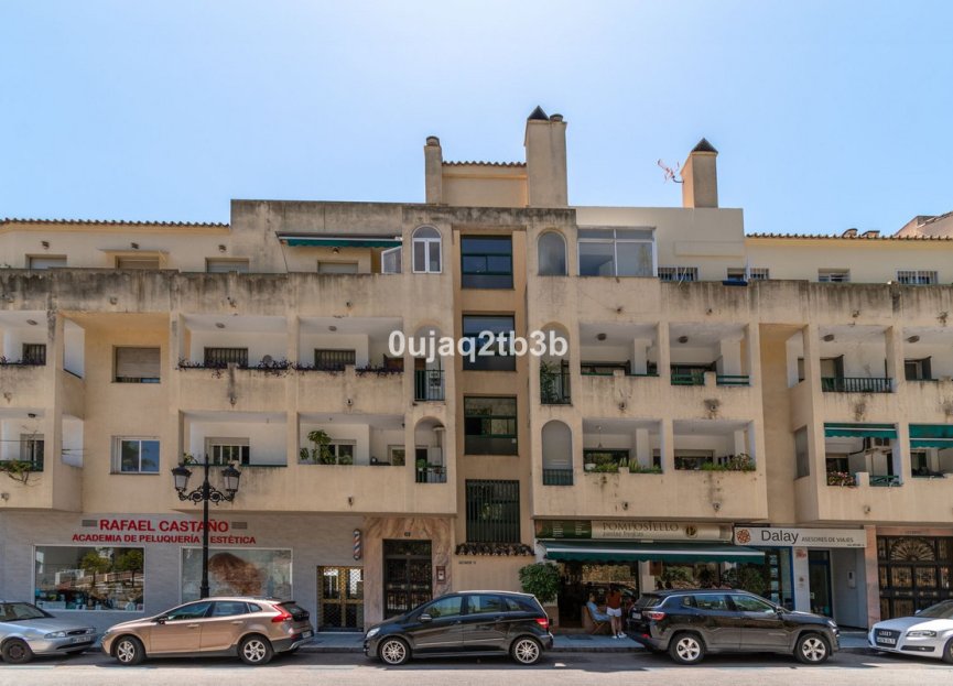 Resale - Apartment - Top Floor Apartment - Marbella - Marbella Centro