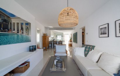 Resale - Apartment - Top Floor Apartment - Marbella - Nueva Andalucia