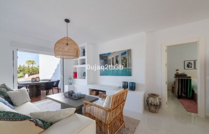 Resale - Apartment - Top Floor Apartment - Marbella - Nueva Andalucia