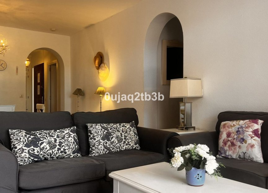 Resale - Apartment - Ground Floor Apartment - Marbella - Nueva Andalucia