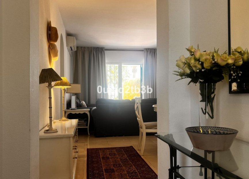 Resale - Apartment - Ground Floor Apartment - Marbella - Nueva Andalucia