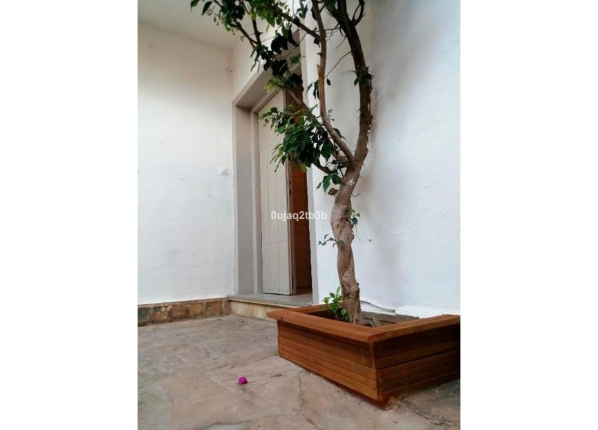 Resale - House - Detached Villa - Marbella - Marbella Centro