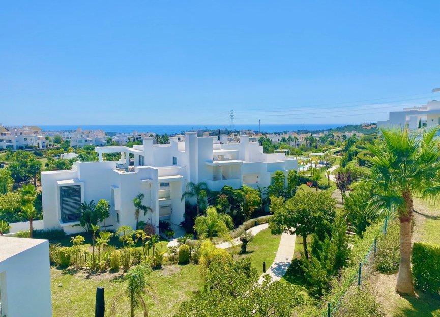 Resale - Apartment - Middle Floor Apartment - Estepona - Estepona Centro