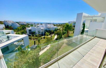 Resale - Apartment - Middle Floor Apartment - Estepona - Estepona Centro