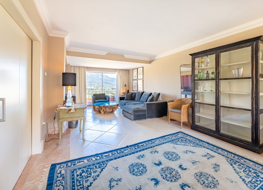 Resale - Apartment - Penthouse - Marbella - Nueva Andalucia