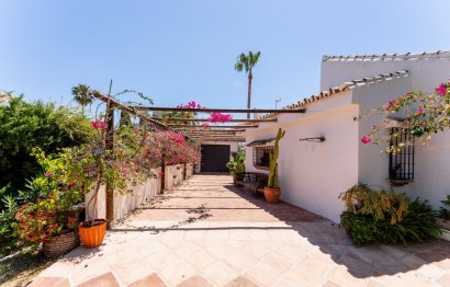 Reventa - House - Detached Villa - Estepona - Atalaya