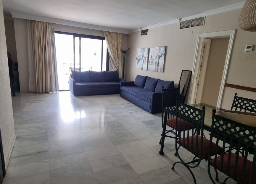 Resale - Apartment - Middle Floor Apartment - Marbella - Puerto Banús