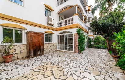 Resale - Apartment - Ground Floor Apartment - Marbella - Nueva Andalucia