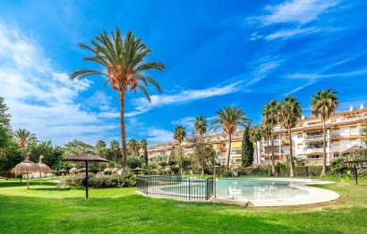 Resale - Apartment - Ground Floor Apartment - Marbella - Nueva Andalucia