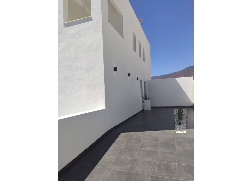 Resale - House - Detached Villa - Estepona - Estepona Centro